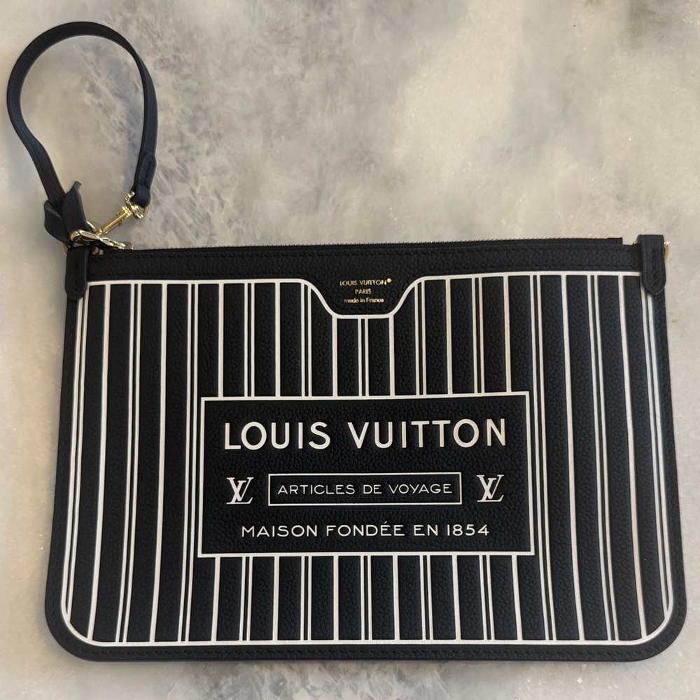 Louis Vuitton Monochrome Striped Clutch pouchette